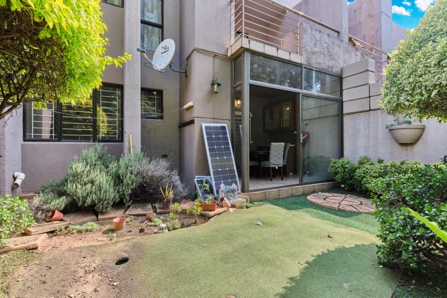 2 Bedroom Property for Sale in Woodmead Gauteng