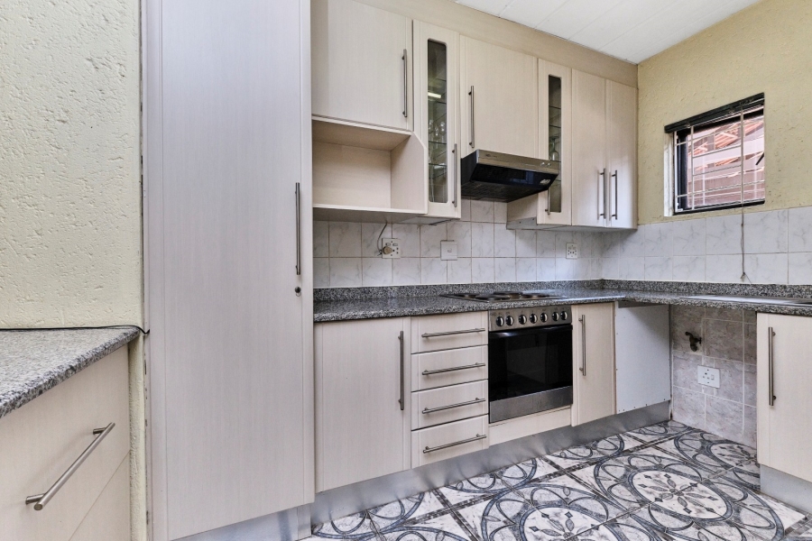 2 Bedroom Property for Sale in Woodmead Gauteng