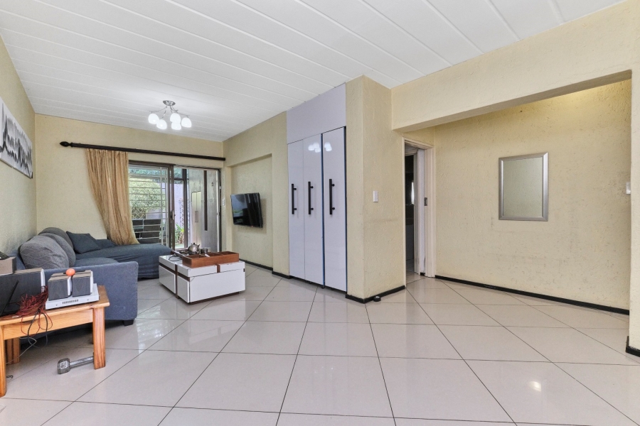 2 Bedroom Property for Sale in Woodmead Gauteng