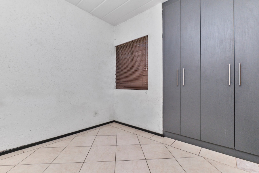 2 Bedroom Property for Sale in Woodmead Gauteng