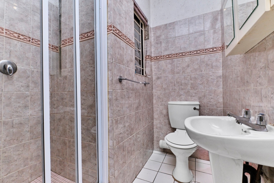 2 Bedroom Property for Sale in Woodmead Gauteng