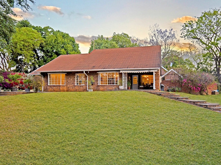 8 Bedroom Property for Sale in Bryanston Gauteng