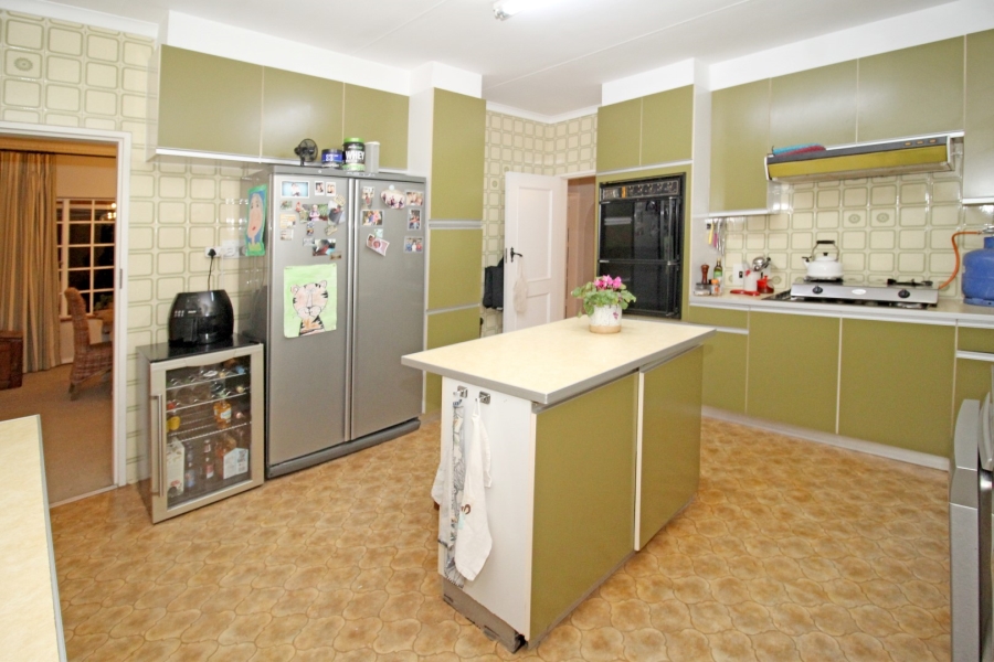 8 Bedroom Property for Sale in Bryanston Gauteng