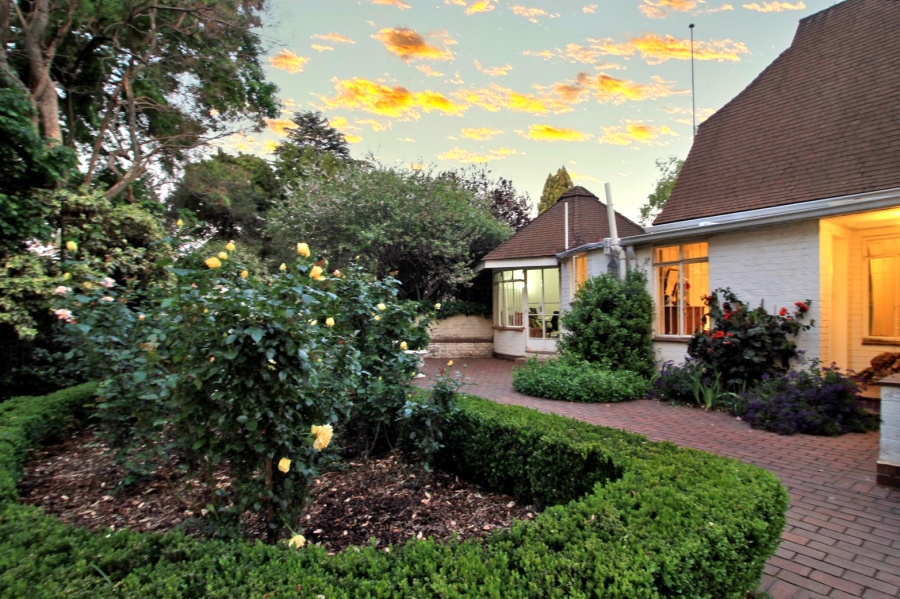 8 Bedroom Property for Sale in Bryanston Gauteng