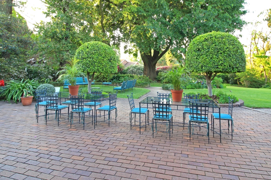 8 Bedroom Property for Sale in Bryanston Gauteng