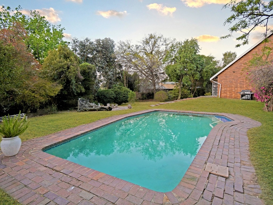 8 Bedroom Property for Sale in Bryanston Gauteng