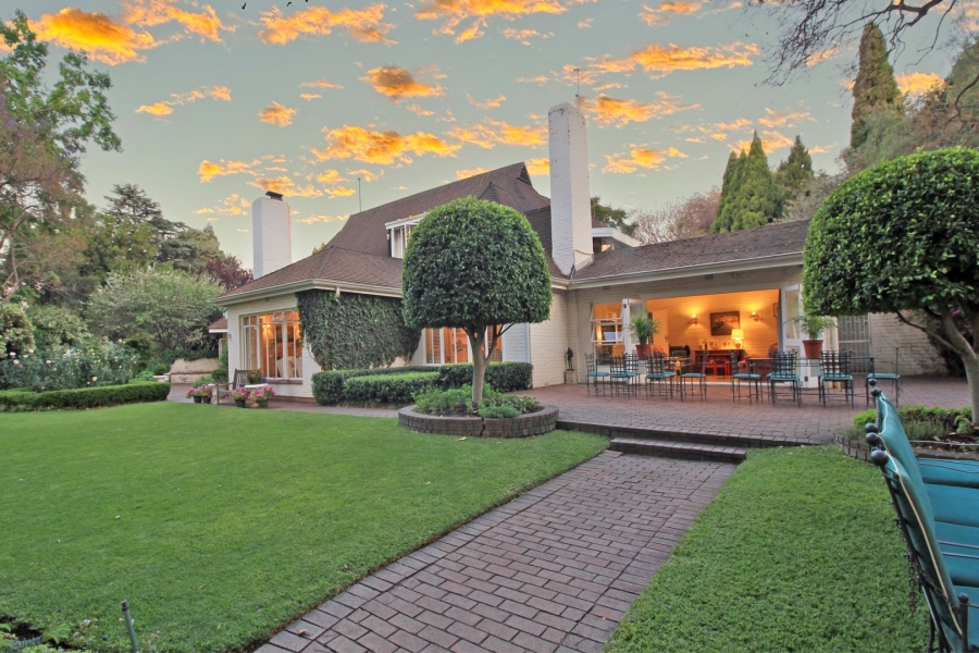 8 Bedroom Property for Sale in Bryanston Gauteng