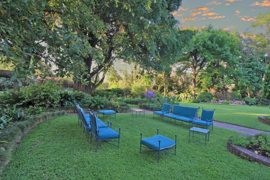 8 Bedroom Property for Sale in Bryanston Gauteng