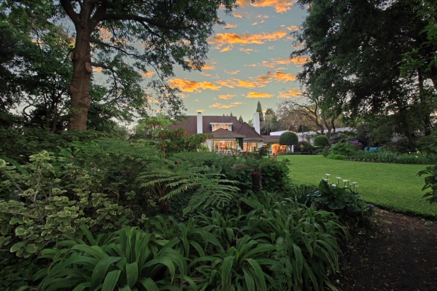 8 Bedroom Property for Sale in Bryanston Gauteng