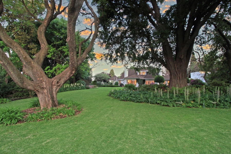 8 Bedroom Property for Sale in Bryanston Gauteng