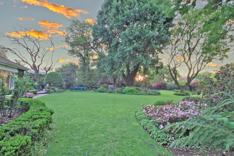 8 Bedroom Property for Sale in Bryanston Gauteng