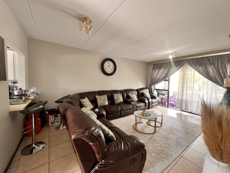 2 Bedroom Property for Sale in Vorna Valley Gauteng