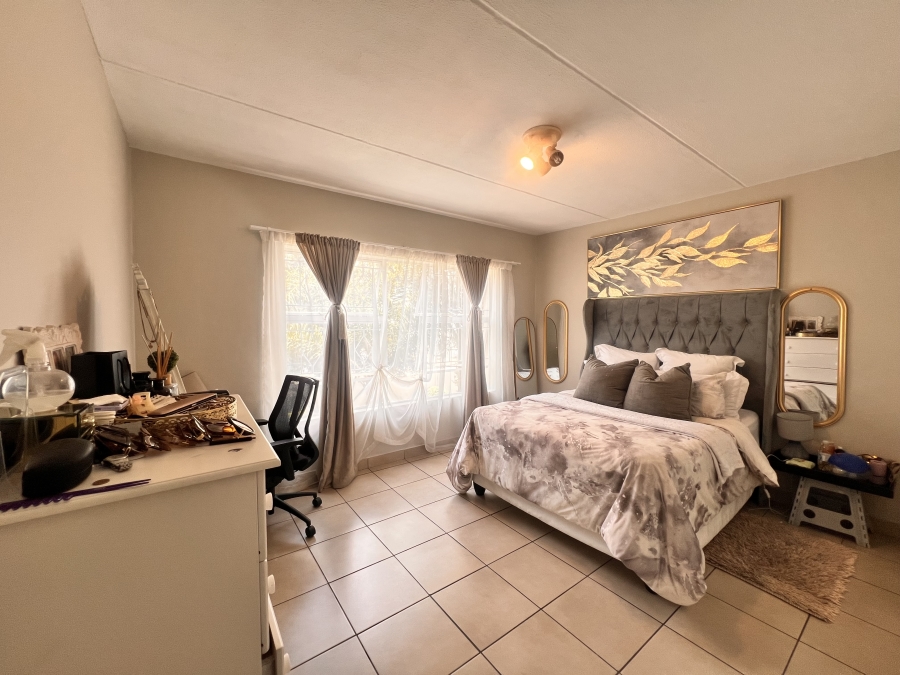 2 Bedroom Property for Sale in Vorna Valley Gauteng