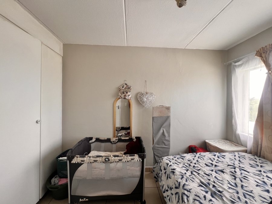 2 Bedroom Property for Sale in Vorna Valley Gauteng