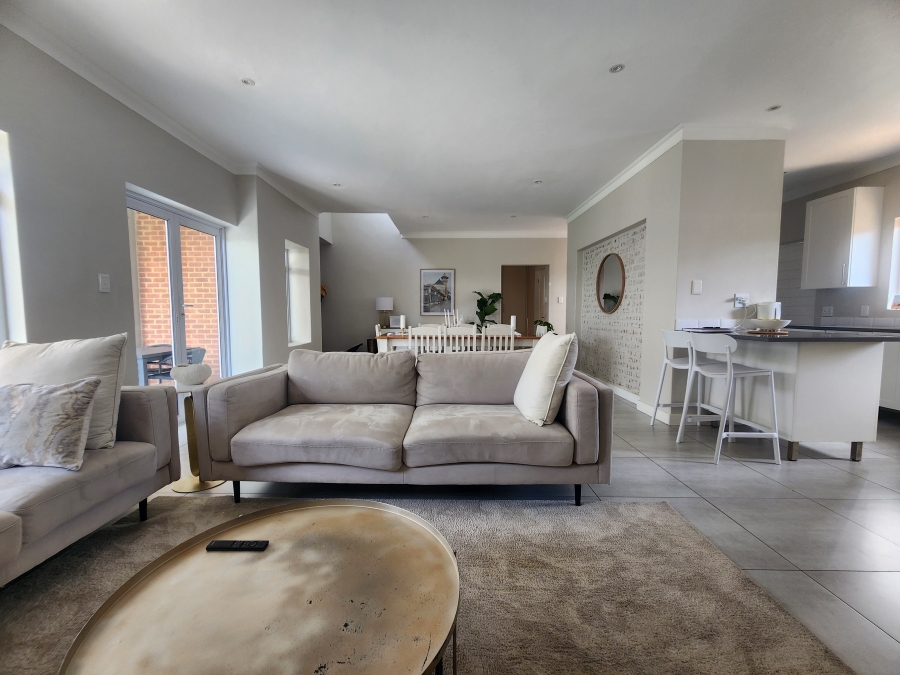 To Let 3 Bedroom Property for Rent in Bryanston Gauteng