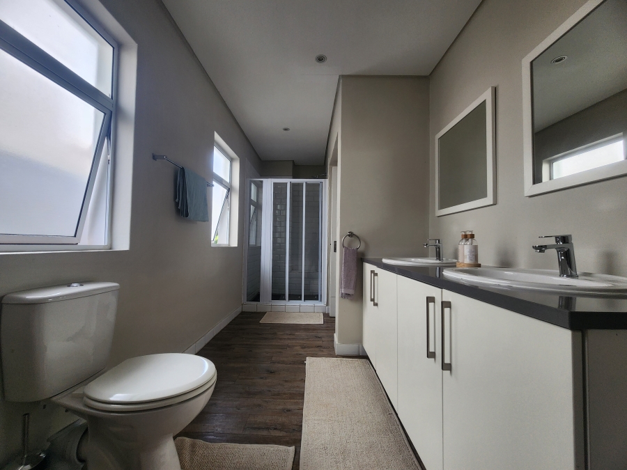 To Let 3 Bedroom Property for Rent in Bryanston Gauteng