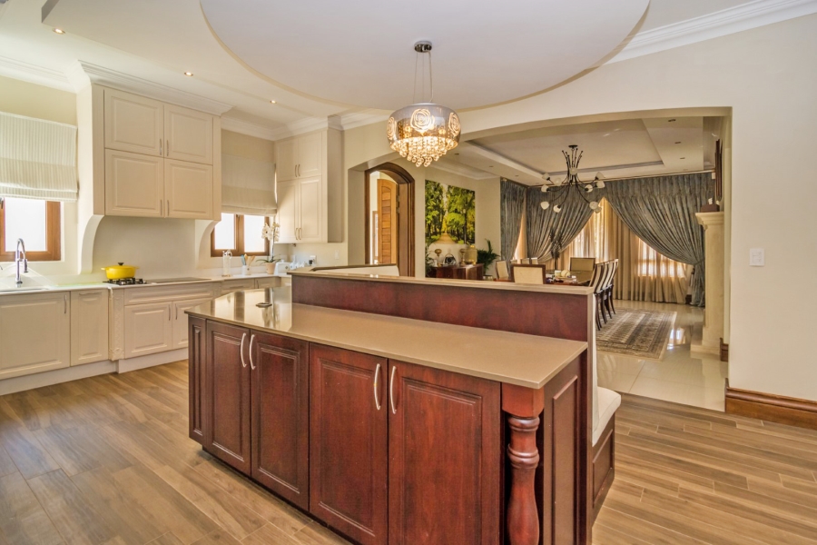 5 Bedroom Property for Sale in Bryanston Gauteng