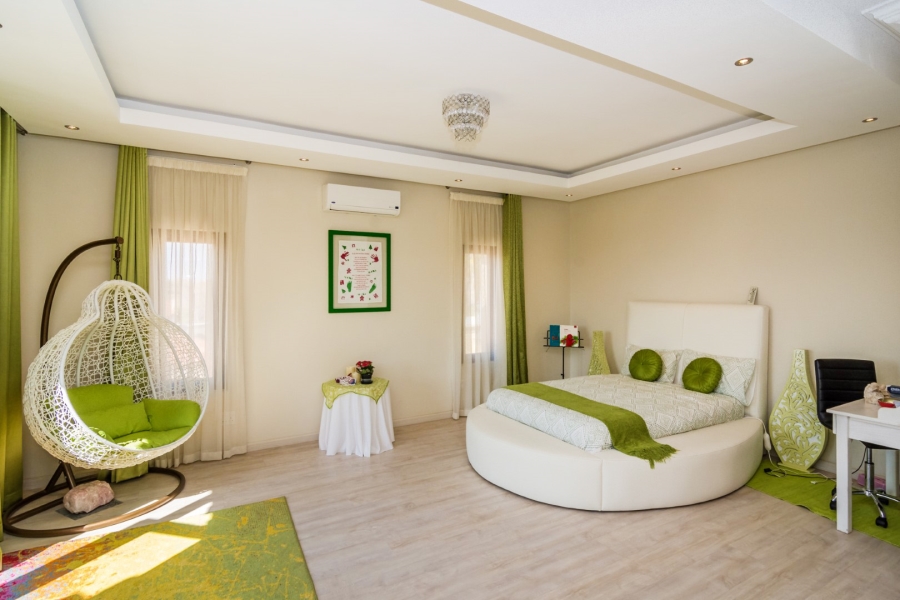 5 Bedroom Property for Sale in Bryanston Gauteng