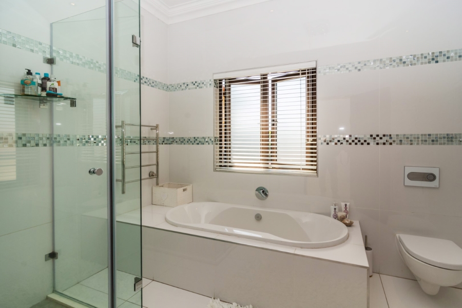 5 Bedroom Property for Sale in Bryanston Gauteng