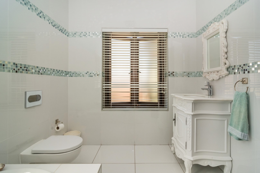 5 Bedroom Property for Sale in Bryanston Gauteng