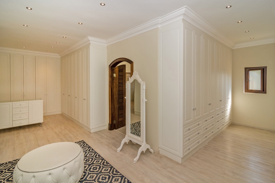 5 Bedroom Property for Sale in Bryanston Gauteng