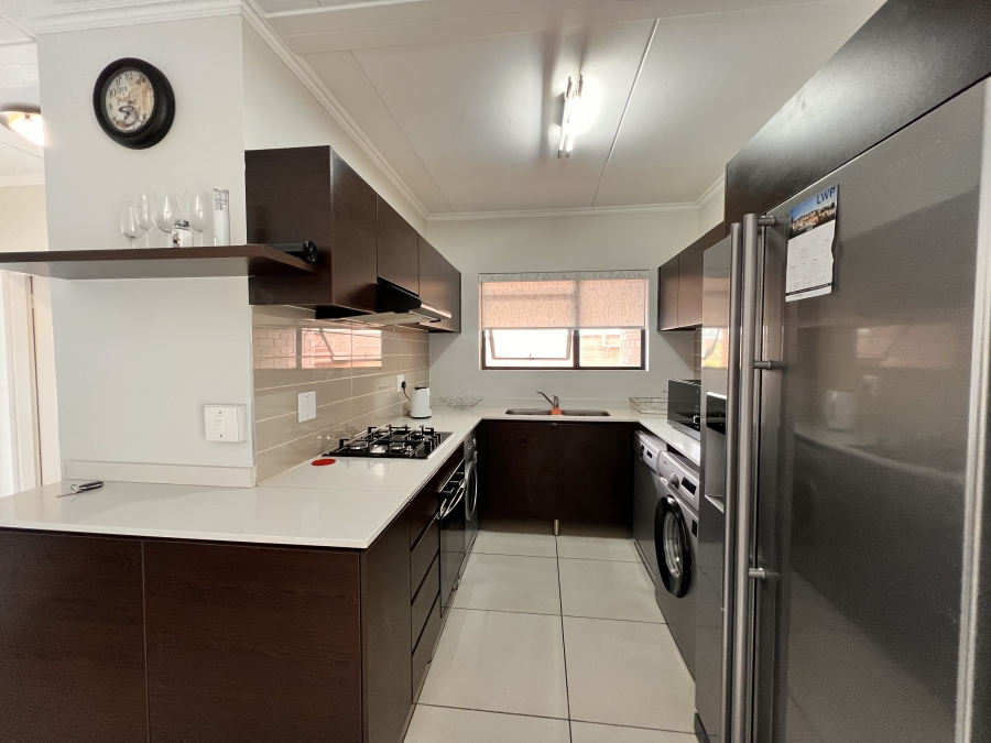 To Let 3 Bedroom Property for Rent in Kyalami Hills Gauteng