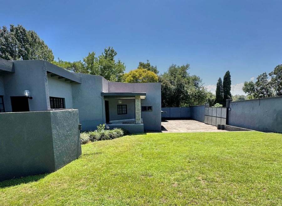 4 Bedroom Property for Sale in Paulshof Gauteng