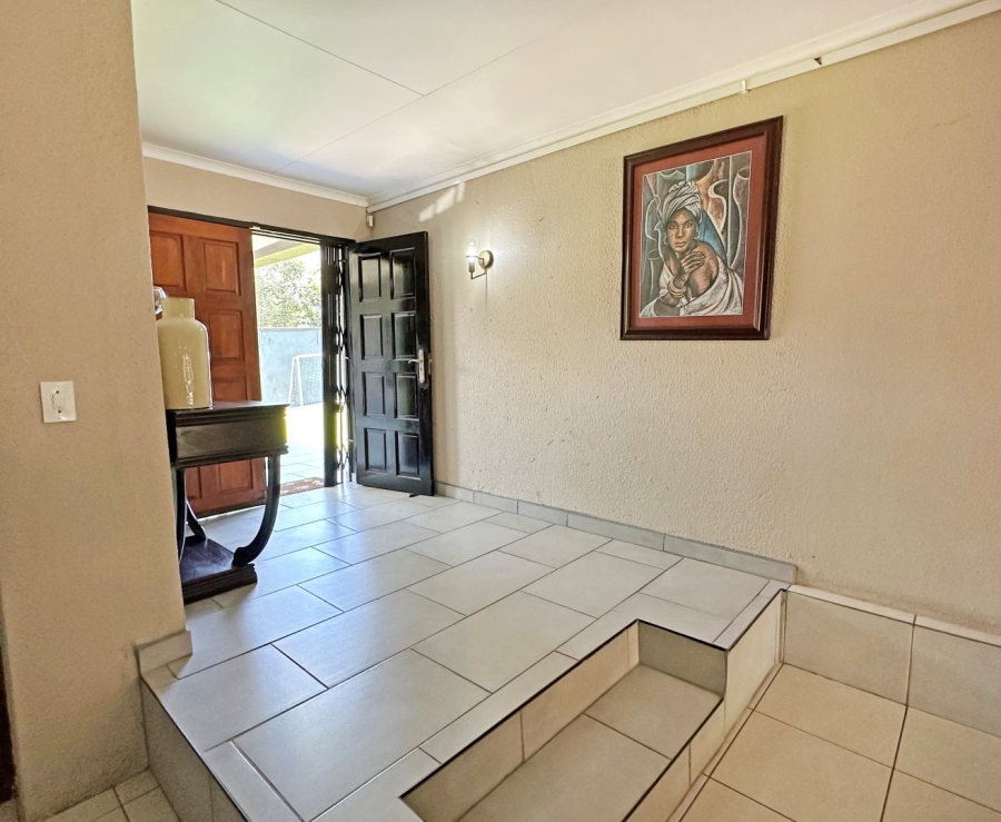4 Bedroom Property for Sale in Paulshof Gauteng