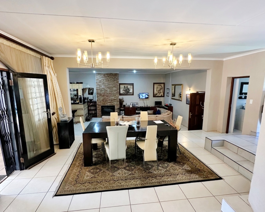 4 Bedroom Property for Sale in Paulshof Gauteng