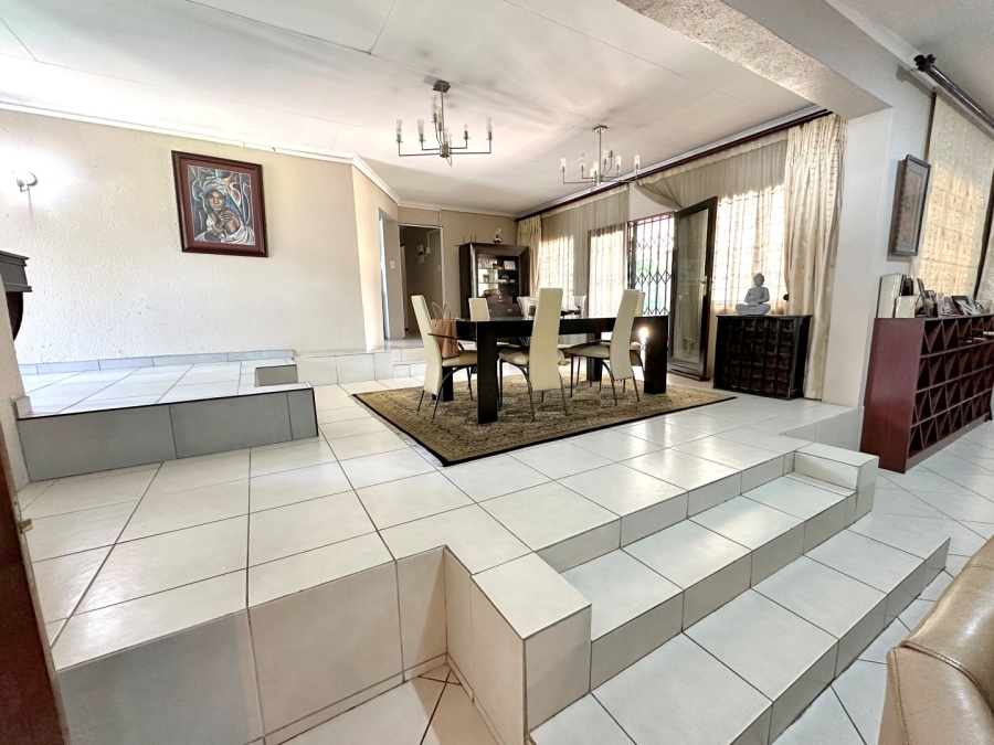 4 Bedroom Property for Sale in Paulshof Gauteng