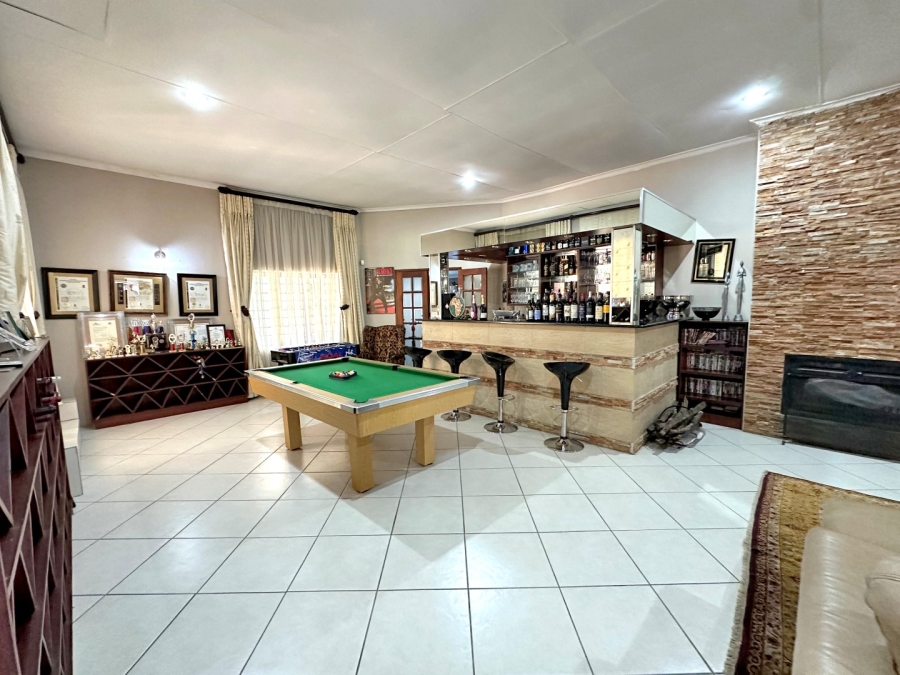 4 Bedroom Property for Sale in Paulshof Gauteng
