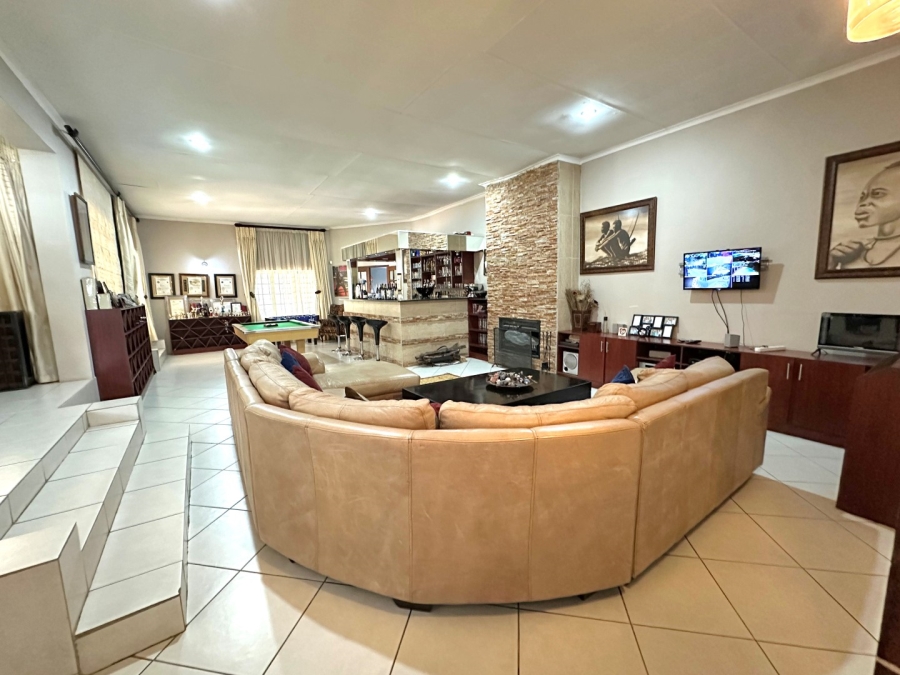 4 Bedroom Property for Sale in Paulshof Gauteng
