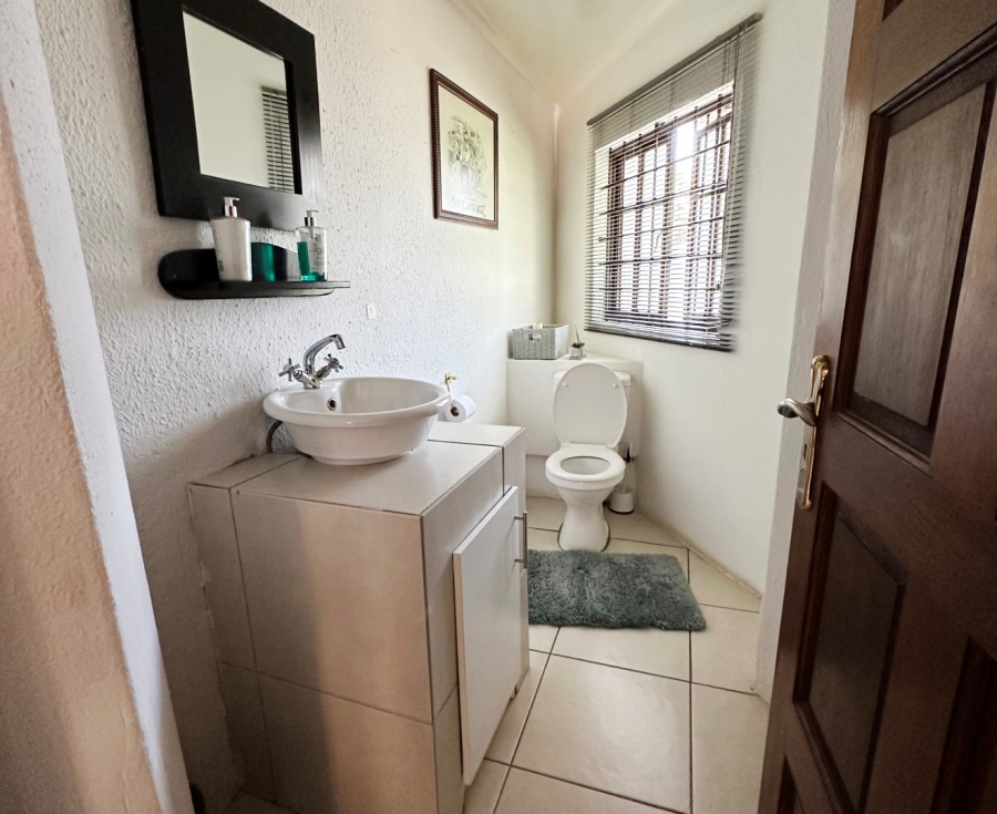 4 Bedroom Property for Sale in Paulshof Gauteng