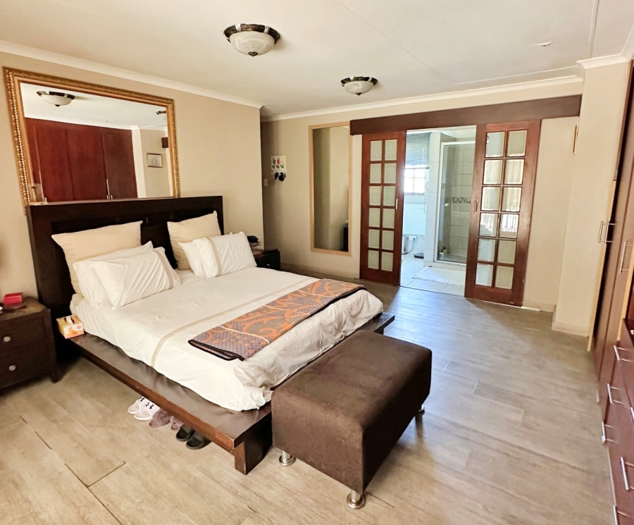 4 Bedroom Property for Sale in Paulshof Gauteng