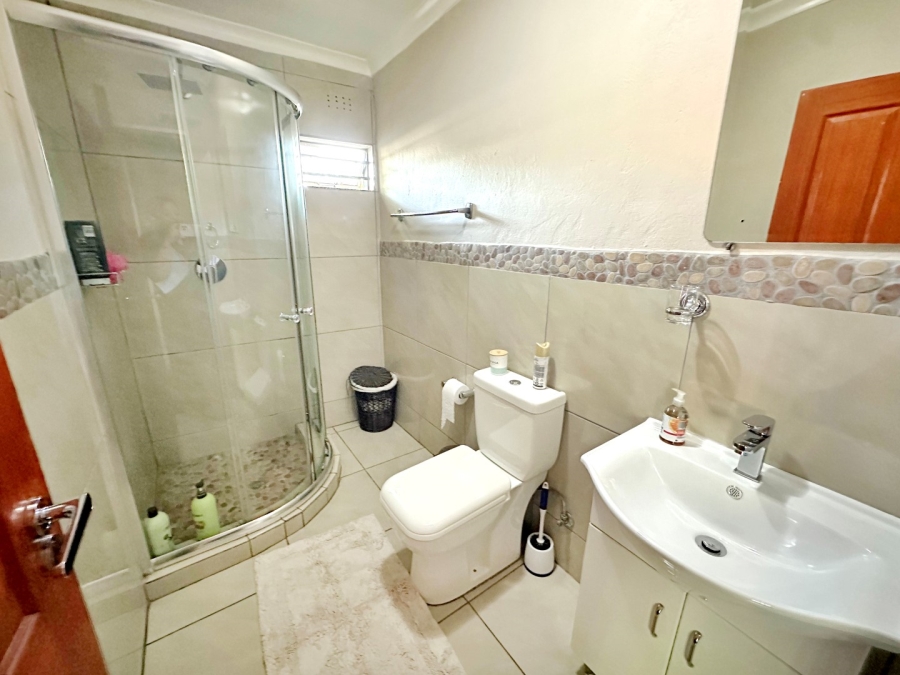 4 Bedroom Property for Sale in Paulshof Gauteng