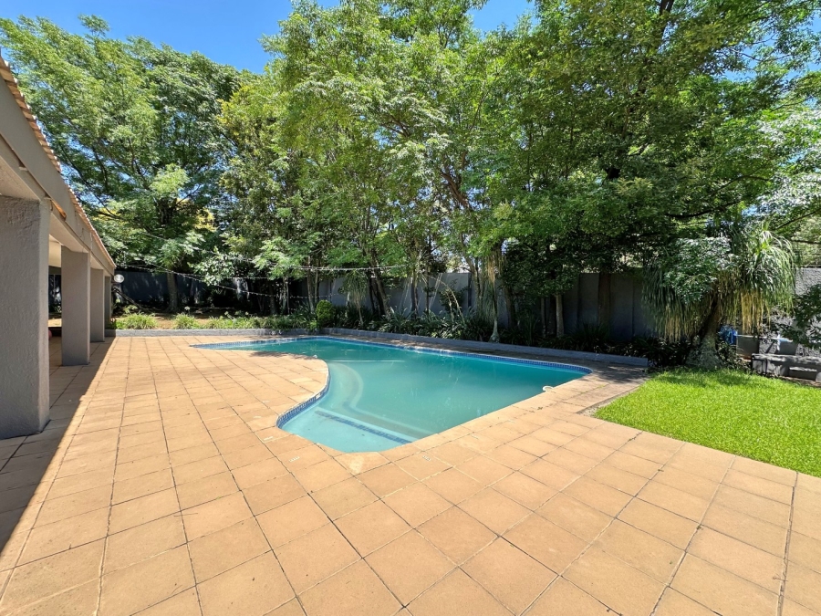 4 Bedroom Property for Sale in Paulshof Gauteng