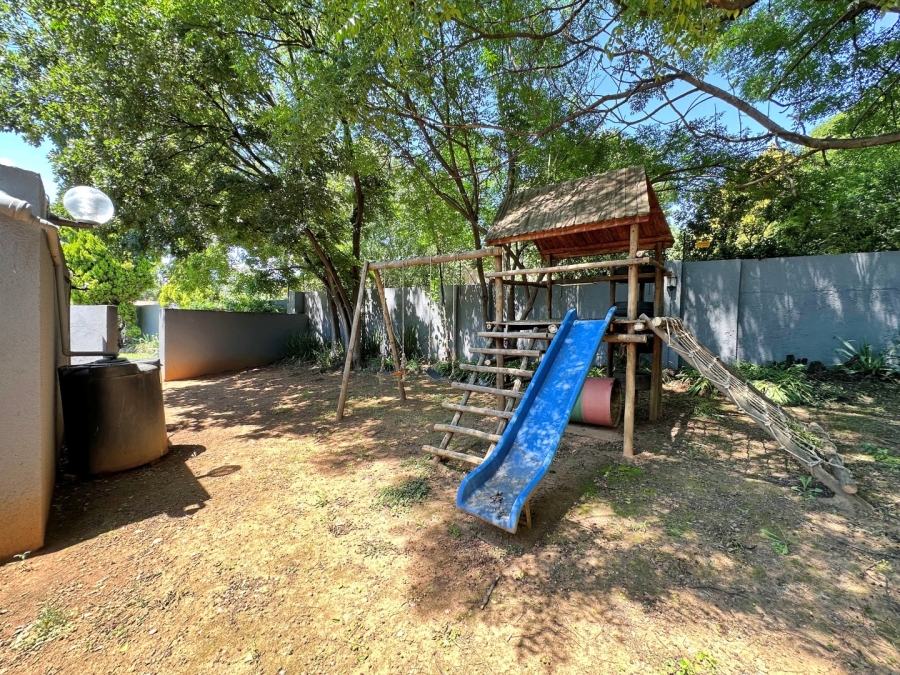 4 Bedroom Property for Sale in Paulshof Gauteng