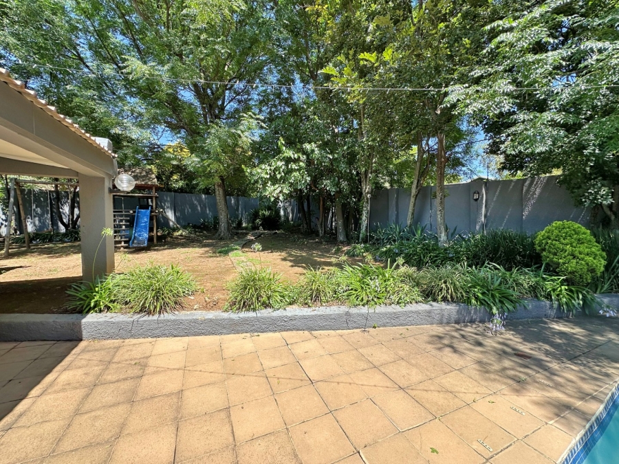 4 Bedroom Property for Sale in Paulshof Gauteng