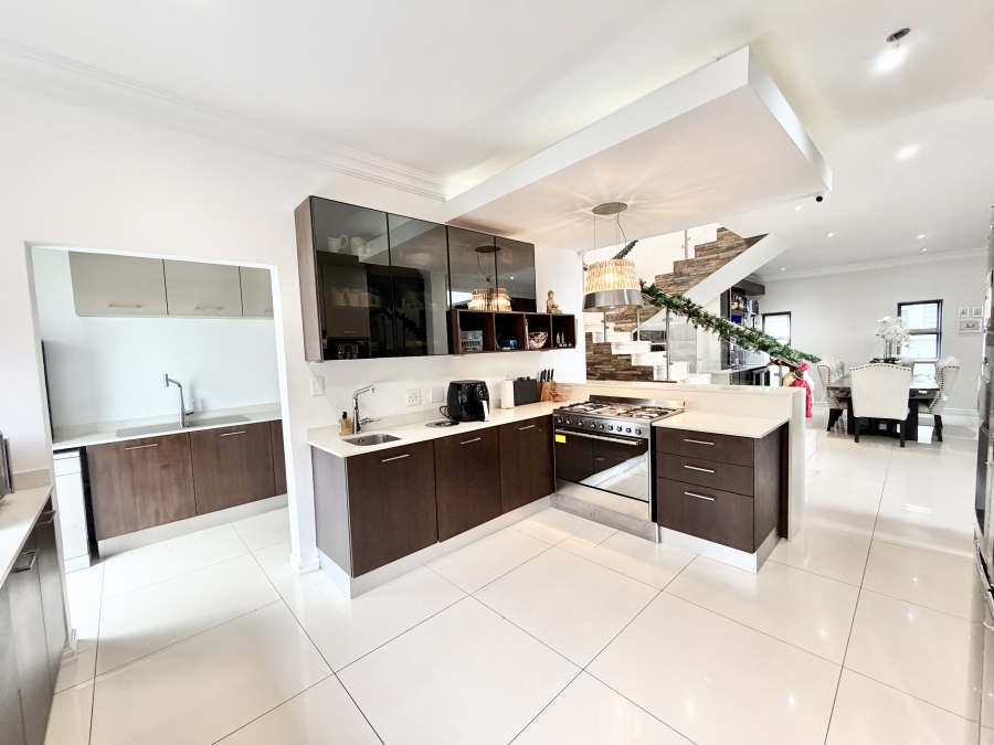 4 Bedroom Property for Sale in Blue Valley Golf Estate Gauteng