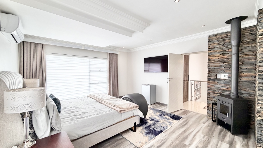 4 Bedroom Property for Sale in Blue Valley Golf Estate Gauteng