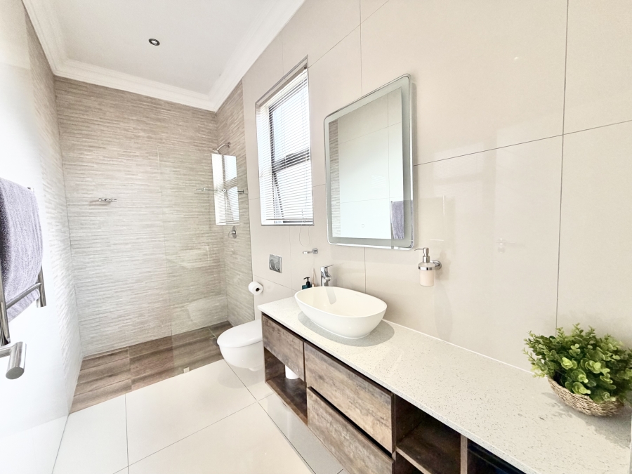 4 Bedroom Property for Sale in Blue Valley Golf Estate Gauteng