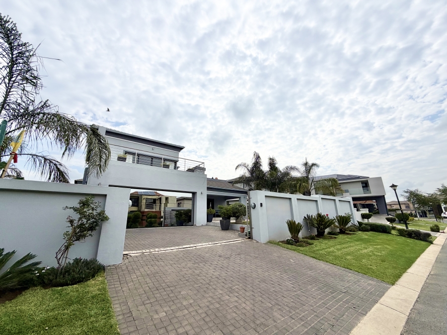 4 Bedroom Property for Sale in Blue Valley Golf Estate Gauteng