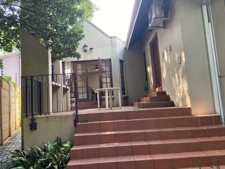 To Let 2 Bedroom Property for Rent in Northcliff Gauteng