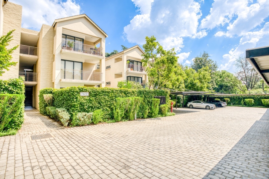 2 Bedroom Property for Sale in Saxonwold Gauteng