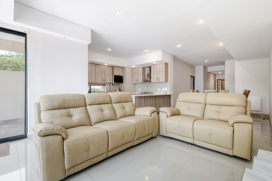 2 Bedroom Property for Sale in Saxonwold Gauteng