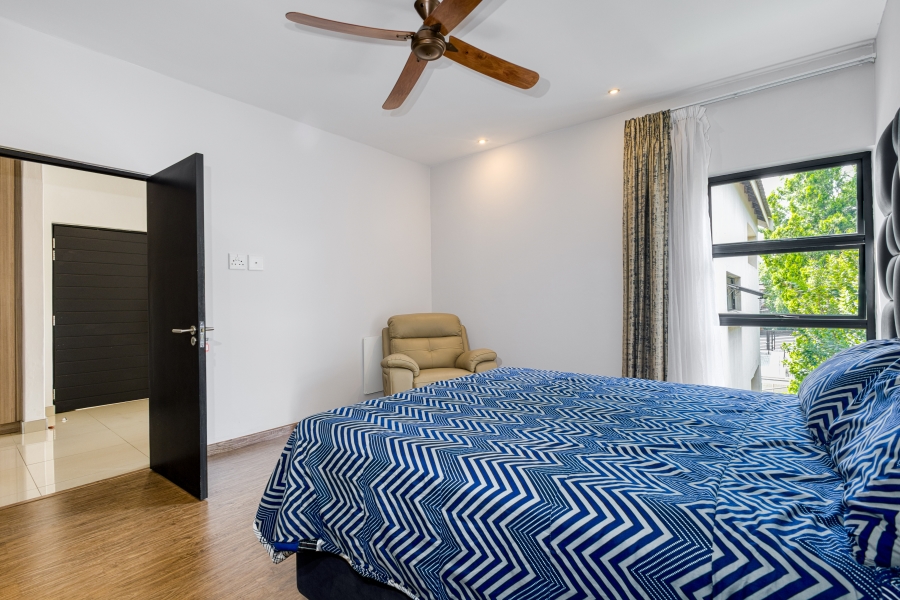 2 Bedroom Property for Sale in Saxonwold Gauteng