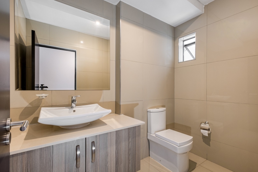 2 Bedroom Property for Sale in Saxonwold Gauteng