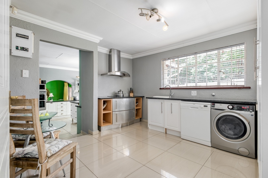 3 Bedroom Property for Sale in Lonehill Gauteng