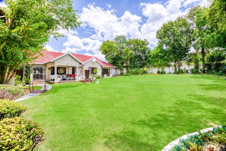 3 Bedroom Property for Sale in Lonehill Gauteng