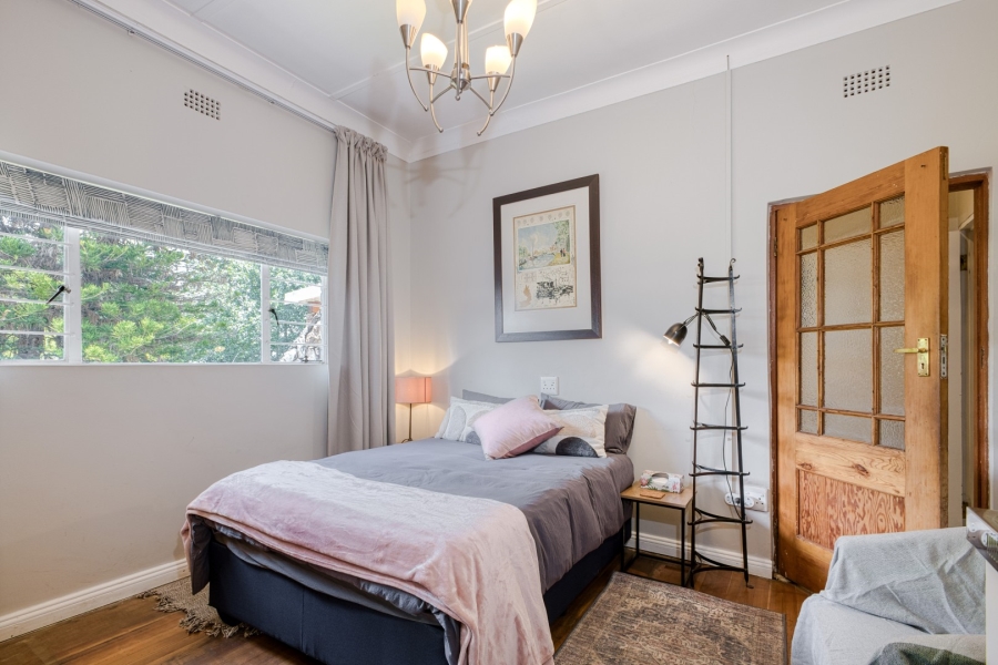 5 Bedroom Property for Sale in Linden Gauteng